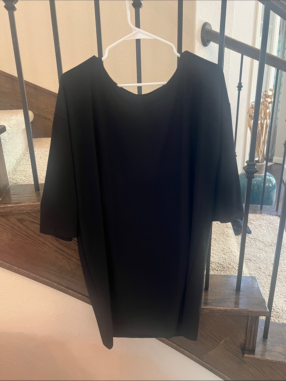 Leith Black Short-Sleeve Shift Tunic